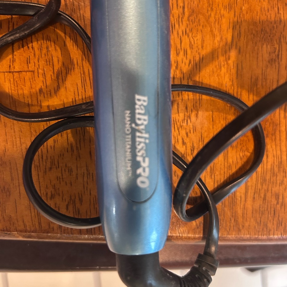 BaBylissPRO Blue Hair Straightening Brush - Picture 2 of 3